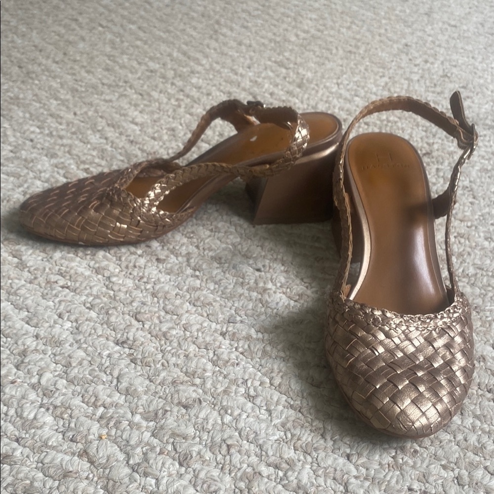 H by Halston woven leather heel 7.5